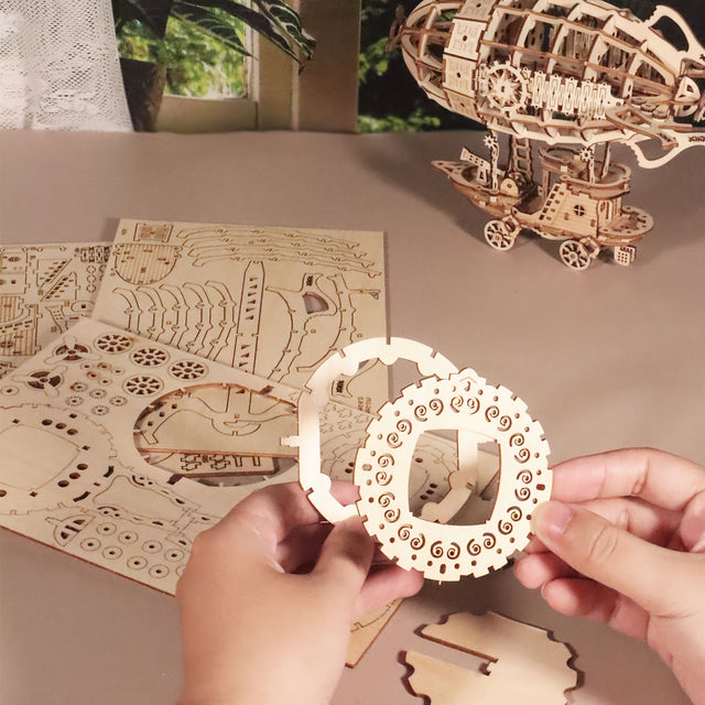 3D Wooden DlY Handmade Airship Assembled Model Building Kit Puzzle Toy